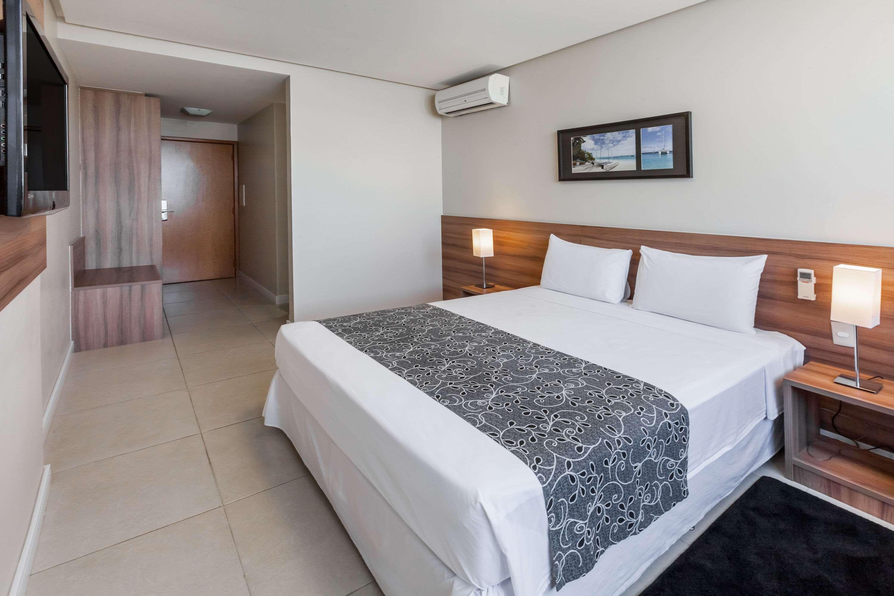 Days Inn By Wyndham Linhares Dış mekan fotoğraf
