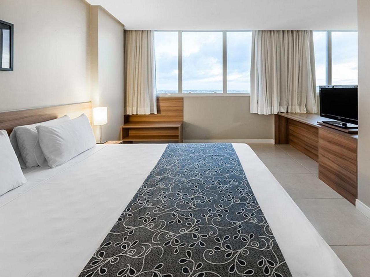 Days Inn By Wyndham Linhares Dış mekan fotoğraf