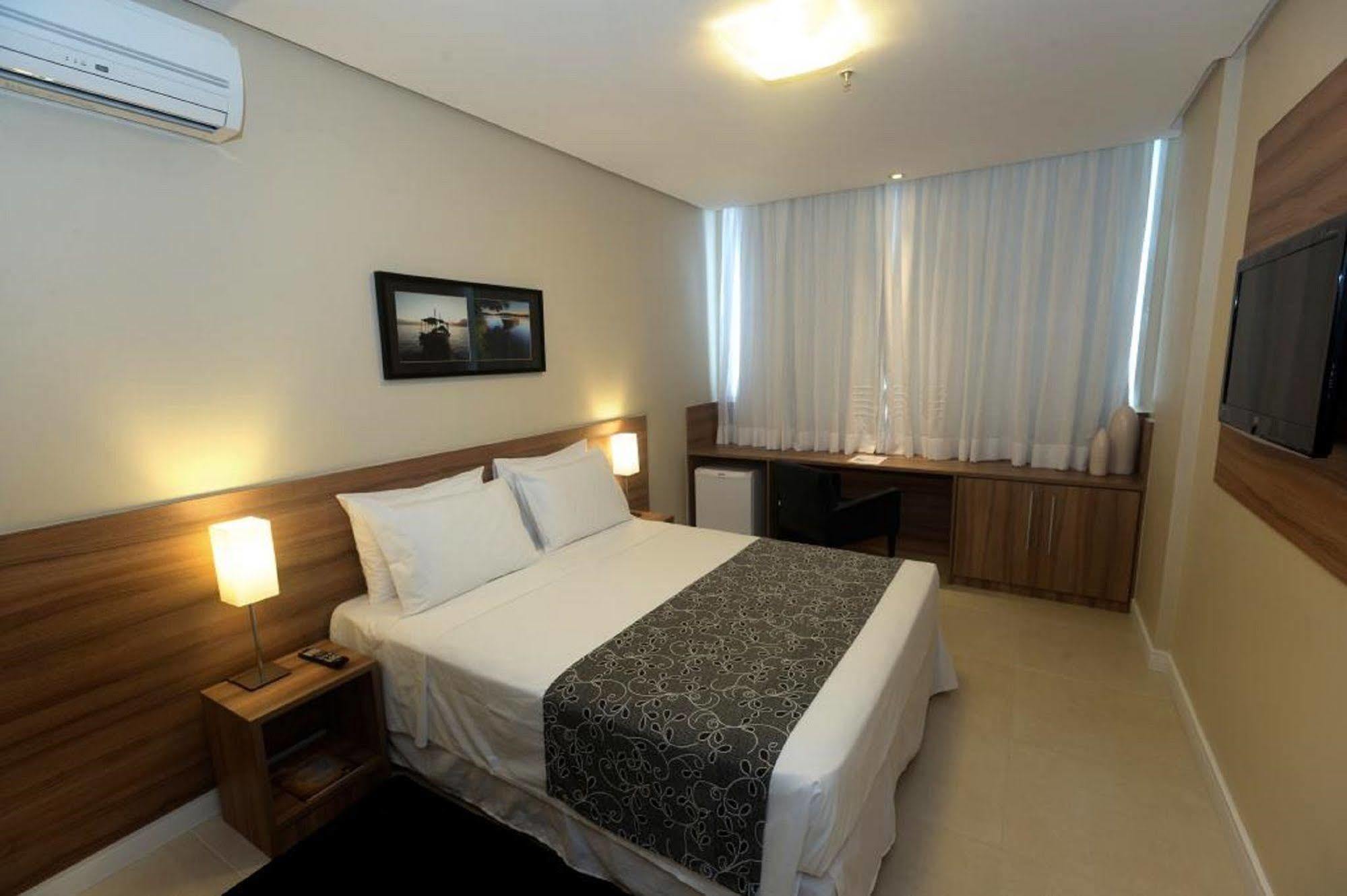 Days Inn By Wyndham Linhares Dış mekan fotoğraf